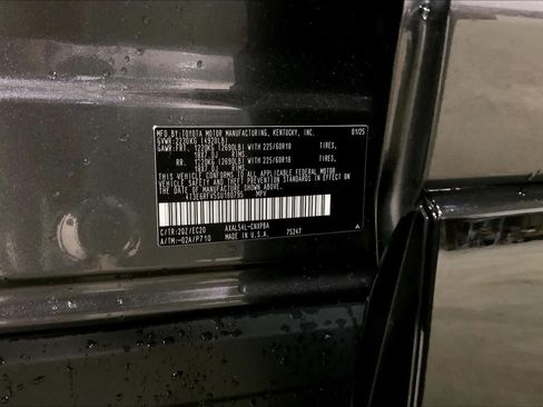 Used 2025 Toyota RAV4 XSE w/ Weather Package AWD/4WD image 37