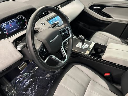 Used 2022 Land Rover Range Rover Evoque R-Dynamic S image 5
