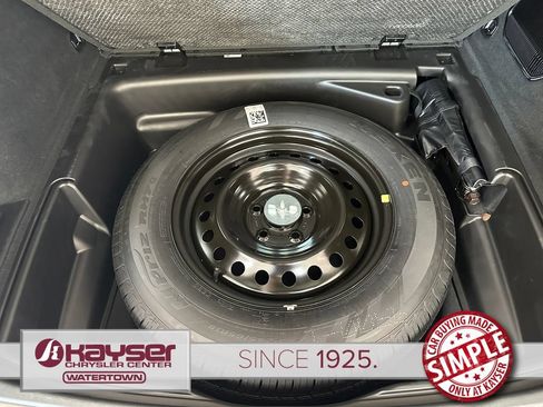 Used 2025 Jeep Grand Cherokee Summit AWD/4WD image 45