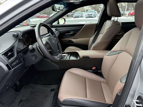 Used 2025 Lexus ES 350 Premium w/ Premium Package image 13