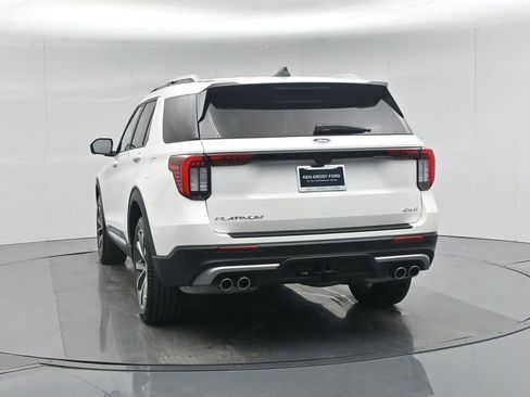 Certified 2025 Ford Explorer Platinum w/ Ultimate Package image 38