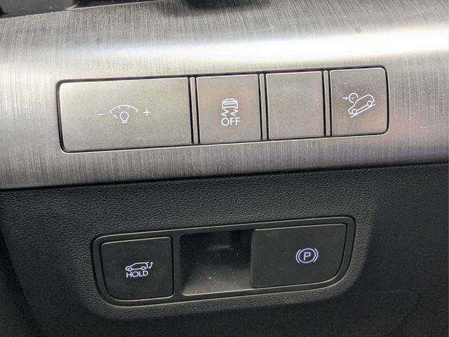 Certified 2024 Hyundai Kona Limited FWD image 22