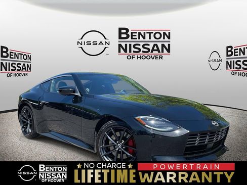 Used 2025 Nissan Z Performance w/ Floor Mat Package RWD image 1