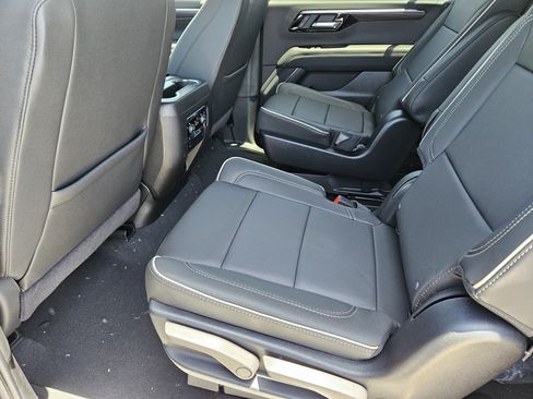 New 2026 Chevrolet Suburban Premier w/ Sun And Tow Package RWD image 20