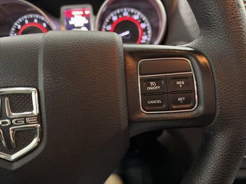 Used 2020 Dodge Journey SE w/ Blacktop Package image 13