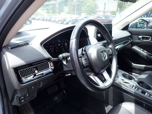 Used 2023 Honda Civic Touring image 15