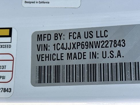 Used 2022 Jeep Wrangler Unlimited Sahara image 33