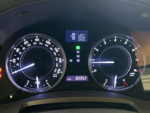 Used 2014 Lexus IS 250C w/ Navigation System Package RWD image 17