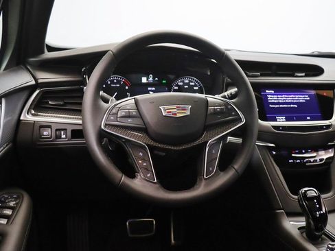 Used 2023 Cadillac XT5 Sportv AWD/4WD image 13