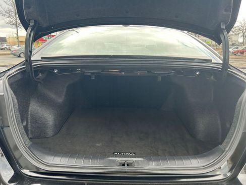 Used 2025 Nissan Altima 2.5 SV image 31