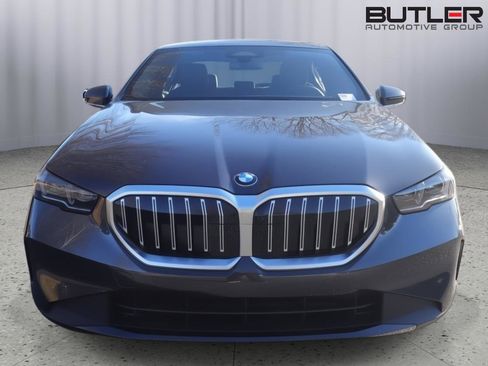 New 2026 BMW 530i w/ Premium Package RWD image 2