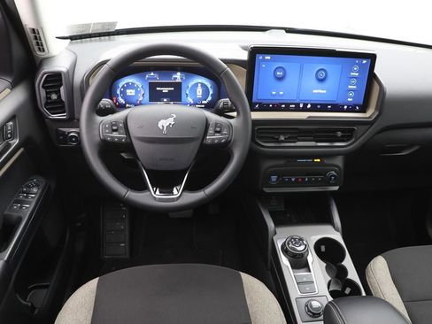 Used 2025 Ford Bronco Sport Big Bend w/ Convenience Package image 12