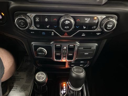 Used 2023 Jeep Wrangler Unlimited Sahara w/ Cold Weather Group image 48