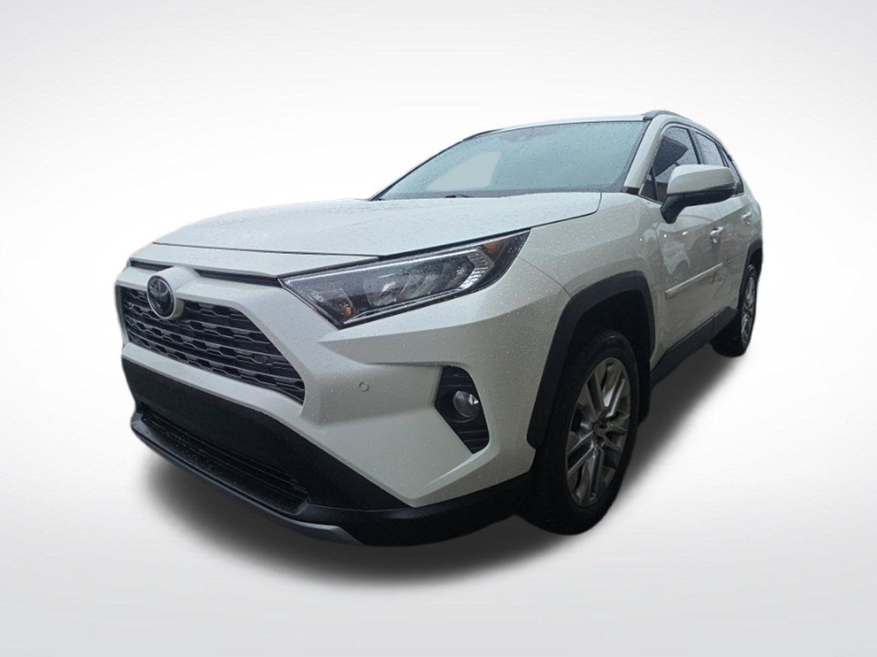 Used 2019 Toyota RAV4 Limited w/ Cold Weather Package AWD/4WD image 3