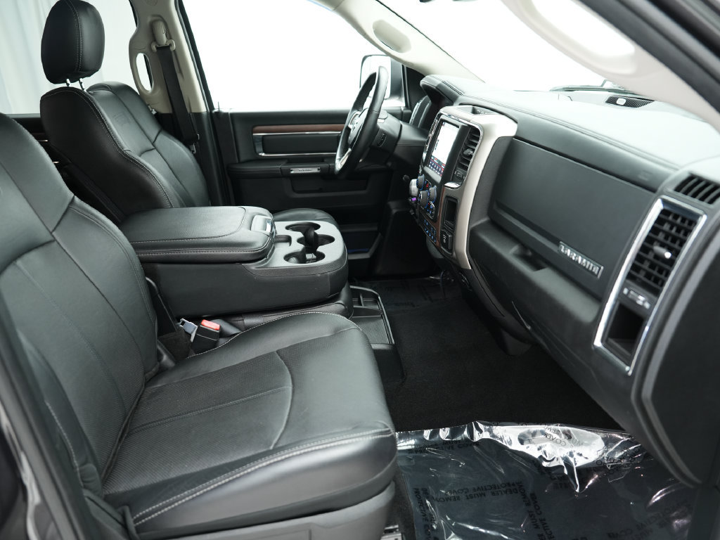 Used 2018 RAM 1500 Laramie w/ Convenience Group AWD/4WD image 24