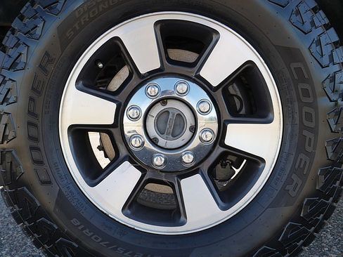 Used 2016 Ford F250 Lariat w/ Lariat Interior Package image 62