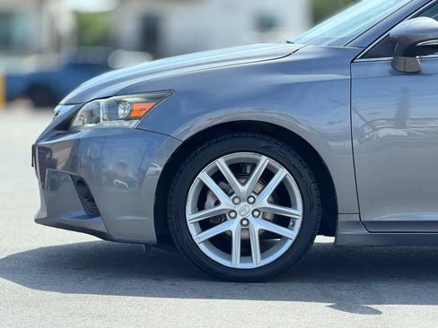 Used 2014 Lexus CT 200h FWD image 9