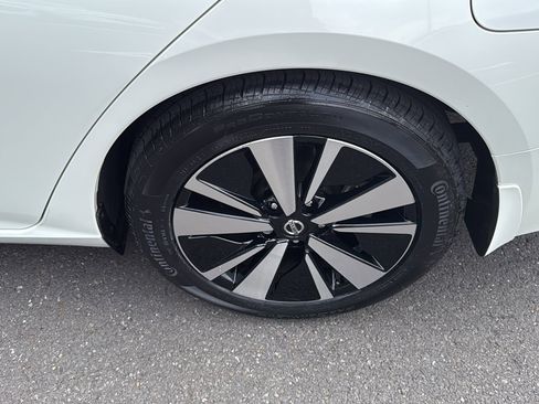 Certified 2021 Nissan Altima 2.5 SV w/ SV Premium Package image 22