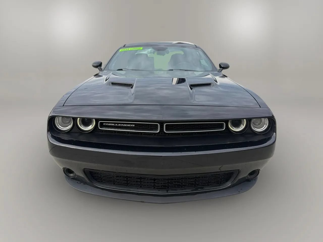 Used 2016 Dodge Challenger SXT w/ Cold Weather Group RWD image 2