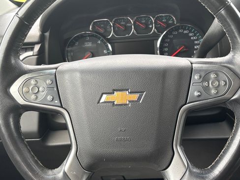 Used 2020 Chevrolet Suburban Premier image 21