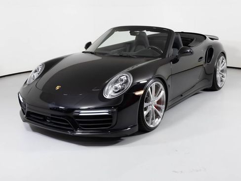 Used 2019 Porsche 911 Turbo image 19