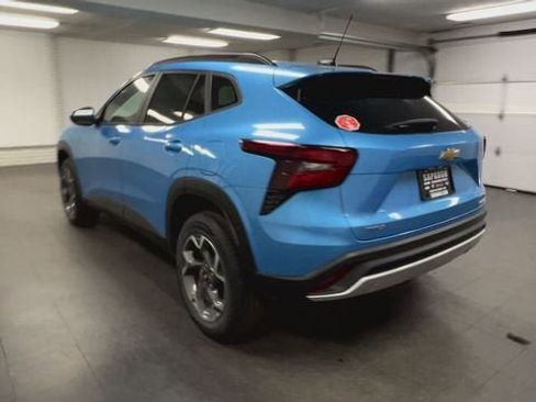 New 2026 Chevrolet Trax LT w/ Driver Confidence Package FWD image 7