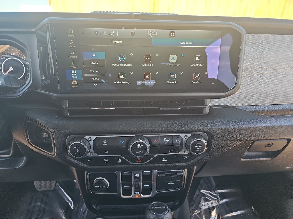 Used 2025 Jeep Gladiator Sport AWD/4WD image 19