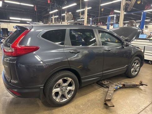 Used 2018 Honda CR-V EX-L image 2