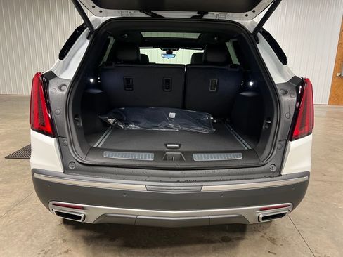 Certified 2026 Cadillac XT5 Premium Luxury w/ LPO, Floor Liner Package image 11