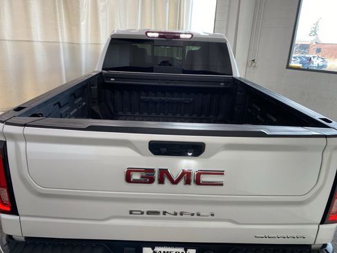 Used 2022 GMC Sierra 1500 Denali w/ Denali Reserve Package image 40