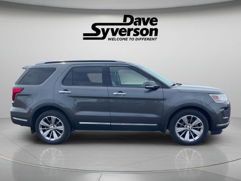 Used 2018 Ford Explorer Limited AWD/4WD image 4