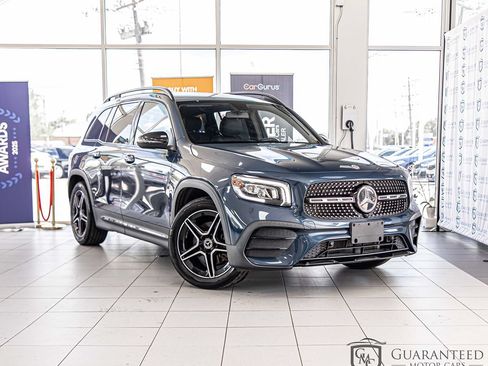 Used 2021 Mercedes-Benz GLB 250 4MATIC image 3