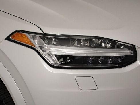 Certified 2023 Volvo XC90 T8 Ultimate image 26