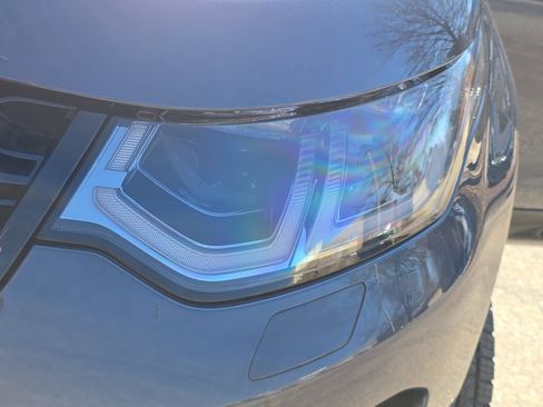 New 2025 Land Rover Discovery Sport Dynamic SE image 32