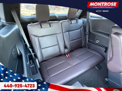 Used 2025 Ford Explorer Platinum w/ LUX Leather Package AWD/4WD image 6