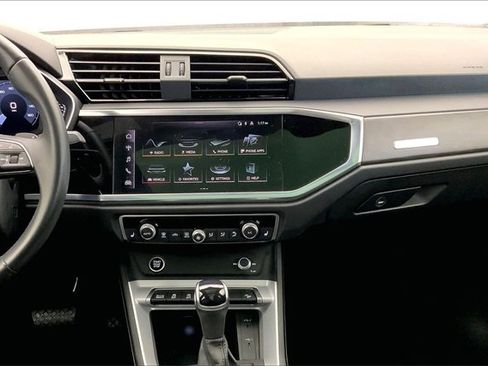 Certified 2023 Audi Q3 2.0T Premium w/ Convenience Package image 6