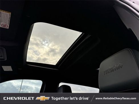 Used 2023 Chevrolet Silverado 2500 High Country w/ Safety Package II image 31