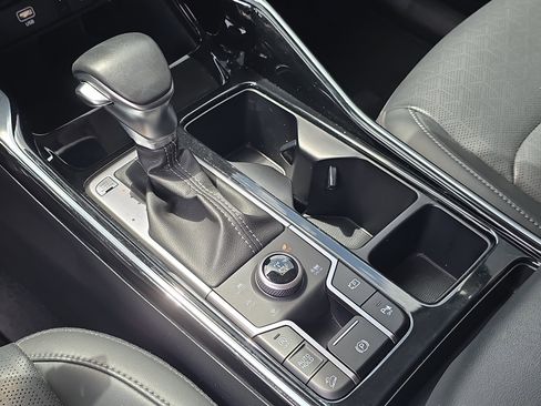 Certified 2023 Kia Sorento SX image 27