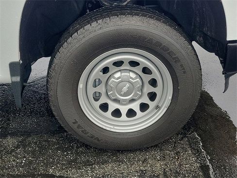 Used 2026 Chevrolet Silverado 1500 W/T w/ Trailering Package image 5