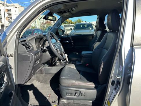 Used 2024 Toyota 4Runner TRD Off-Road Premium image 2