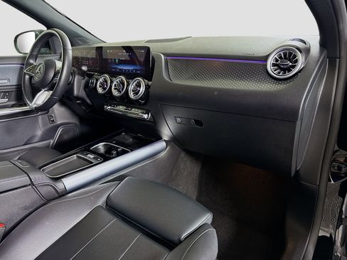 Used 2025 Mercedes-Benz GLA 250 image 30