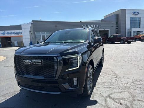 Used 2023 GMC Yukon Denali Ultimate AWD/4WD image 15