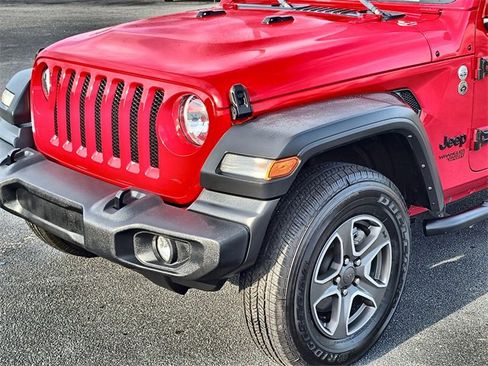 Used 2021 Jeep Wrangler Unlimited Sport image 10