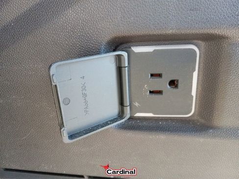 Used 2024 Chevrolet Tahoe LT image 13