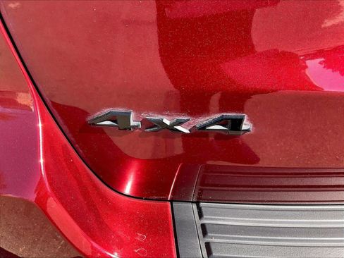 Used 2022 Jeep Grand Cherokee Laredo X image 11