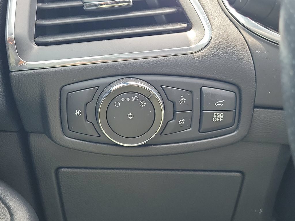 Certified 2021 Ford Edge ST w/ Equipment Group 401A AWD/4WD image 33