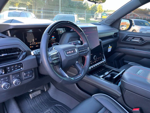 Used 2025 GMC Yukon AT4 Ultimate w/ LPO, Floor Liner Package AWD/4WD image 6