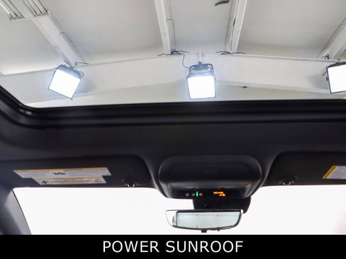 Used 2022 Cadillac XT4 Sport image 21