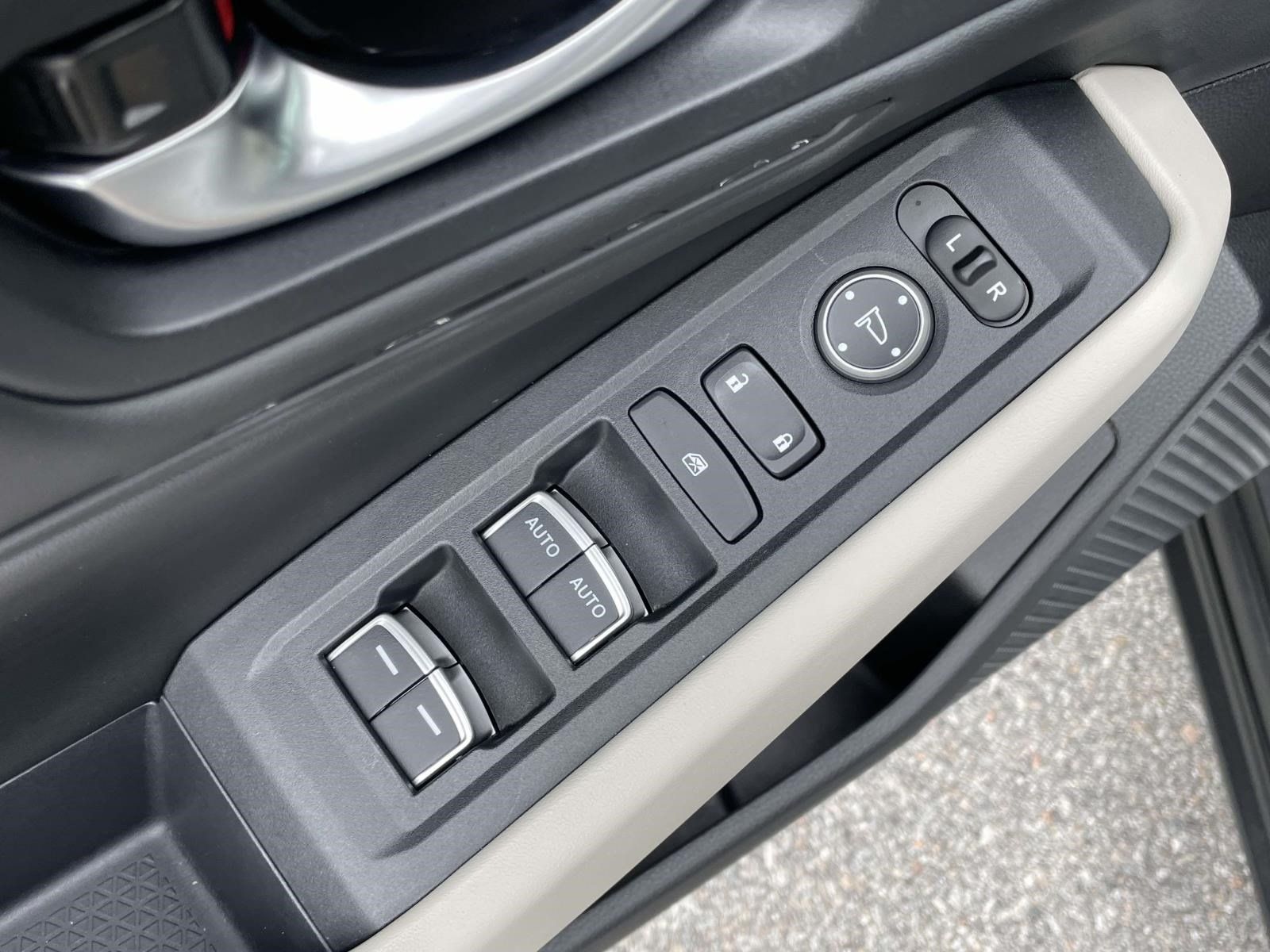 Used 2023 Honda Accord EX image 16