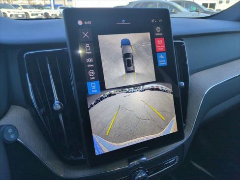 New 2026 Volvo XC60 B5 Plus w/ Climate Package PRO image 13